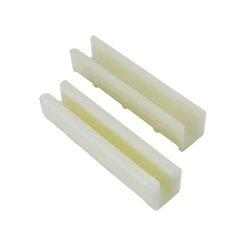 FKD-T002 121* (10/16) Forro da bagageira do elevador